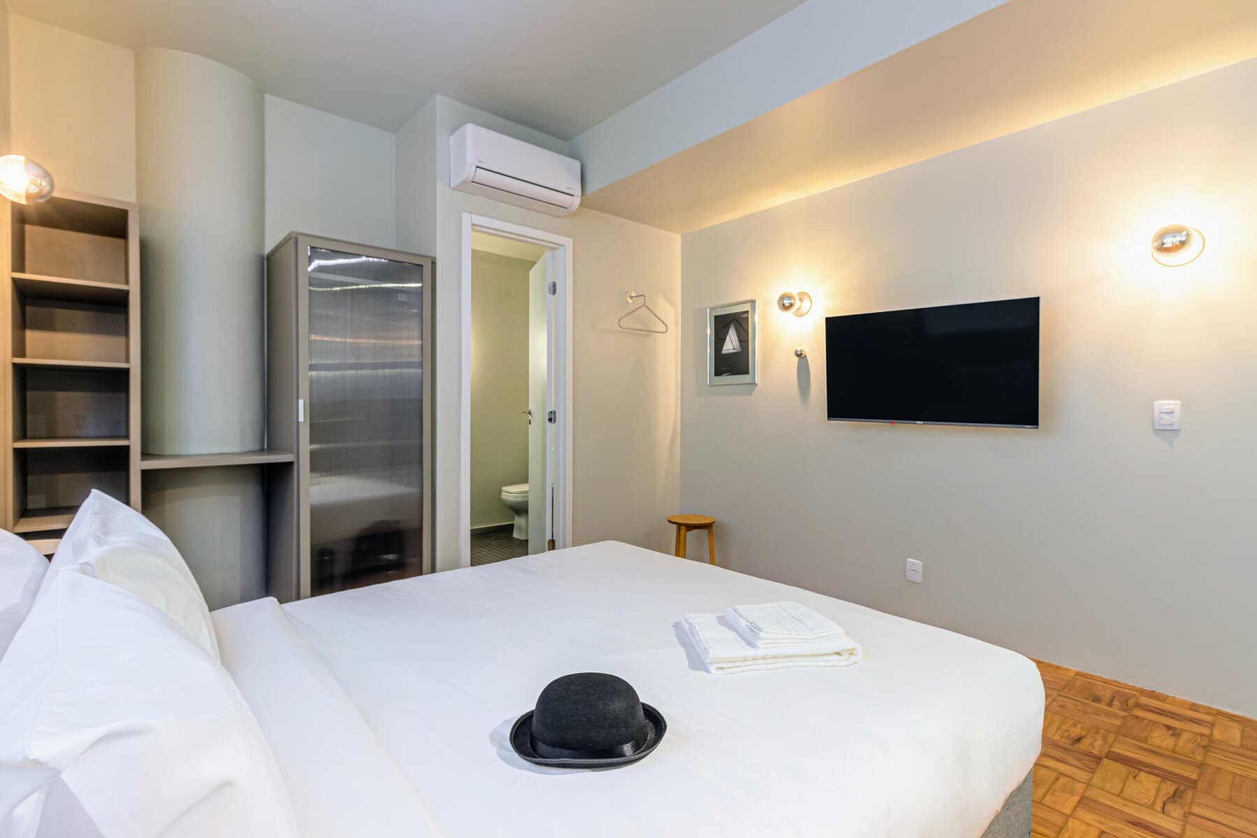 Charlie Petrah Vila Buarque