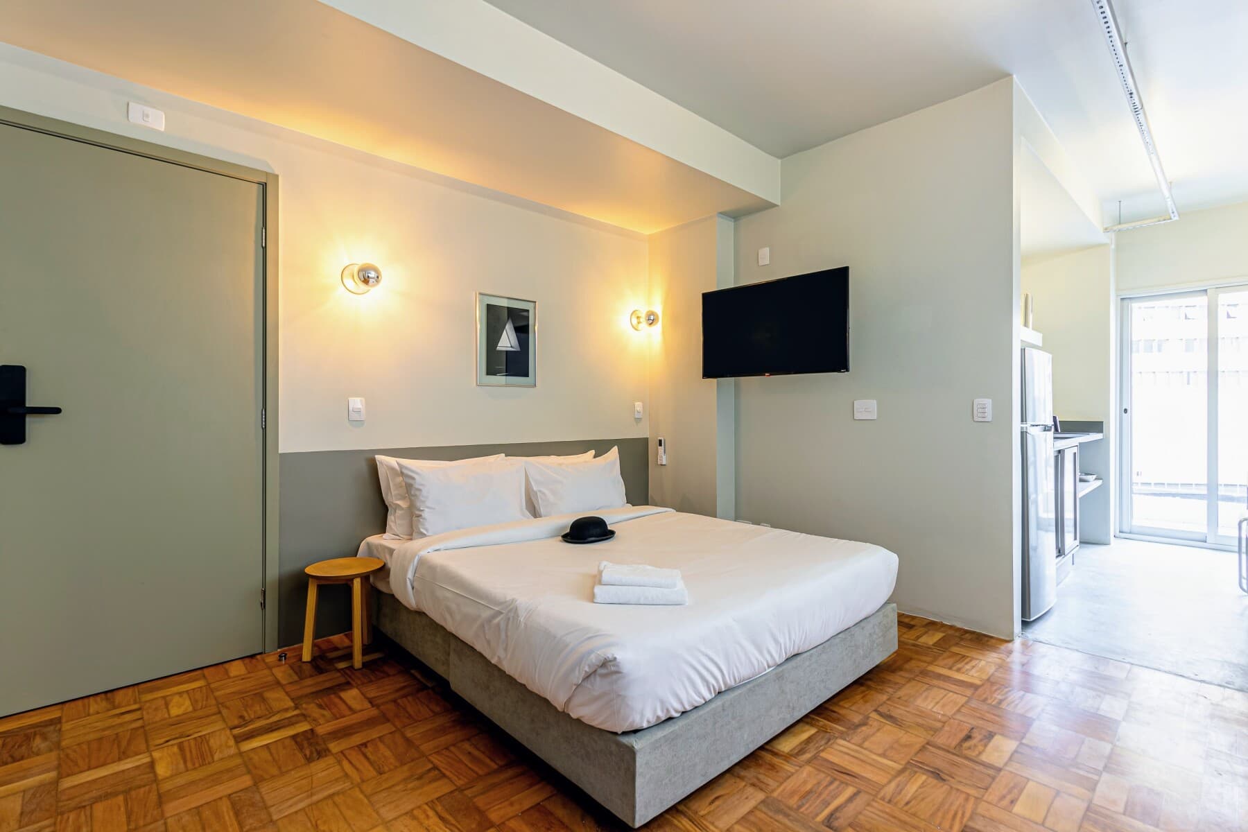 Charlie Petrah Vila Buarque