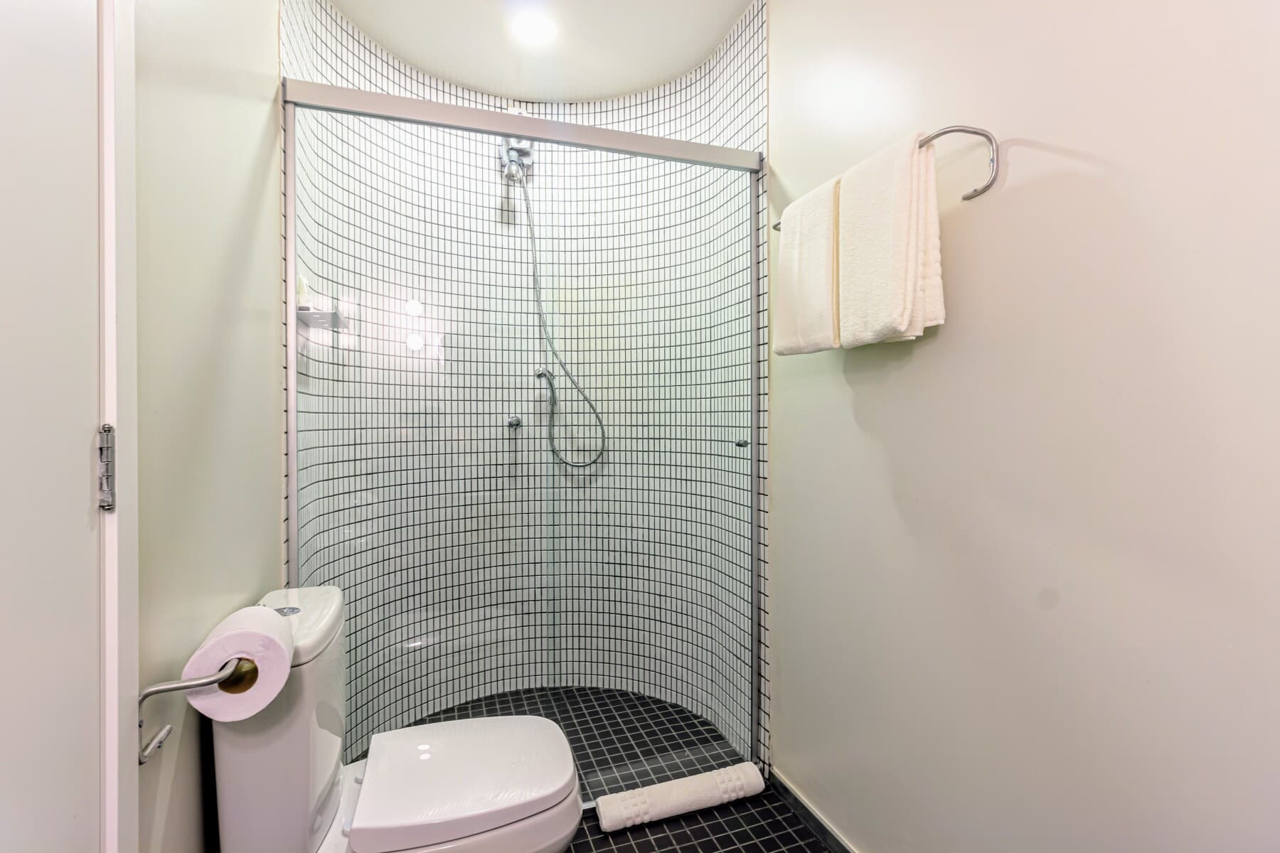 Charlie Petrah Vila Buarque