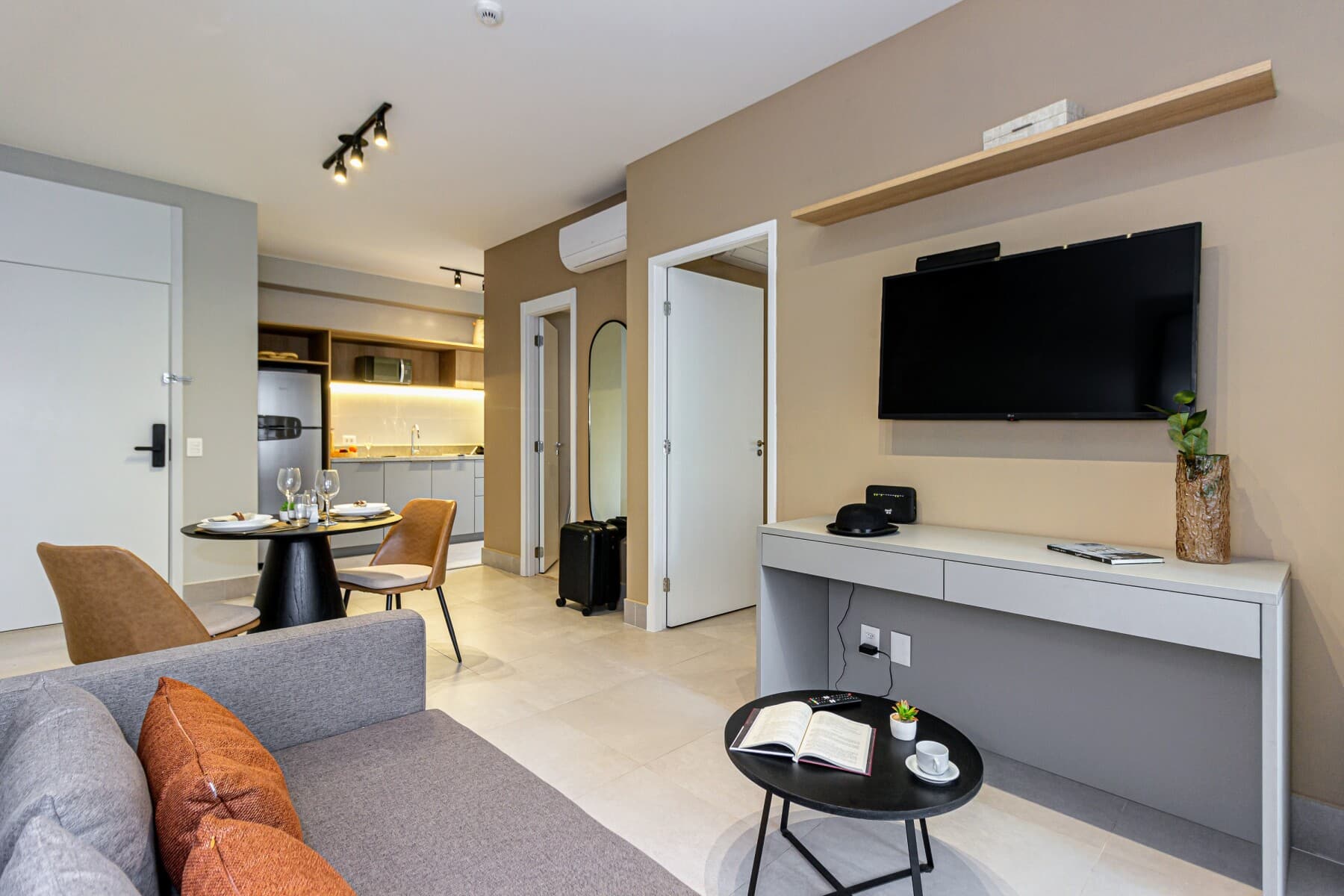 Charlie For You Perdizes